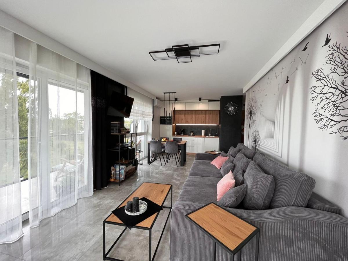 Pod Dmuchawcem Apartment